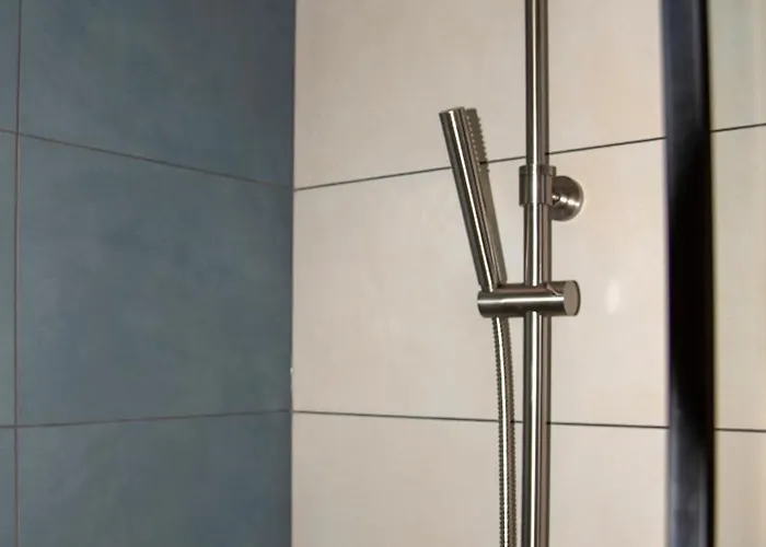 Отель Mosaic Venetian Harbour *