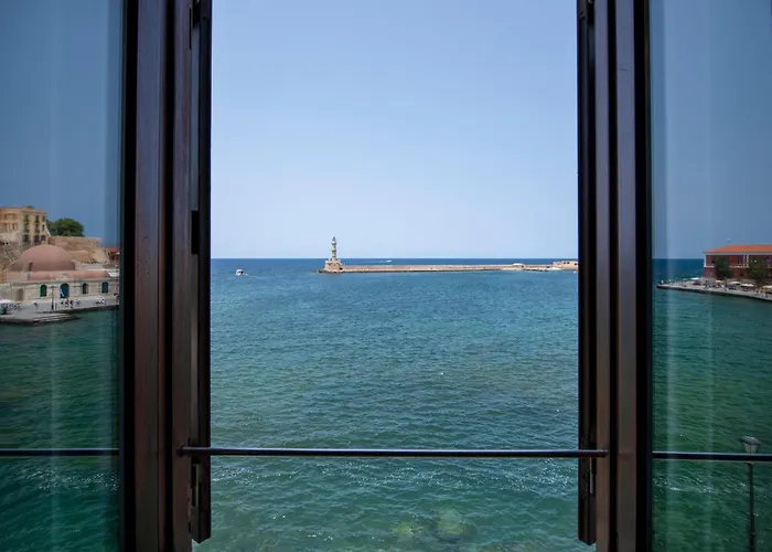 Отель Mosaic Venetian Harbour