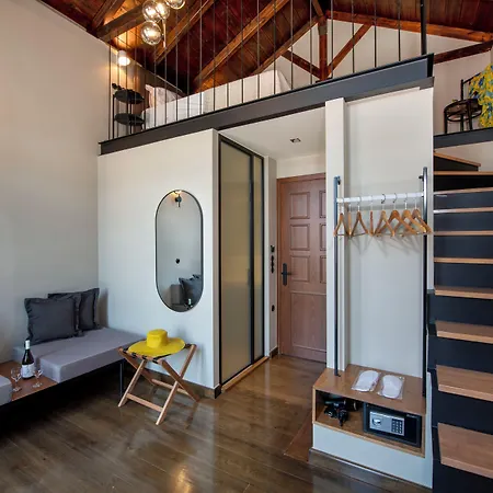 Hotel Mosaic Venetian Harbour *