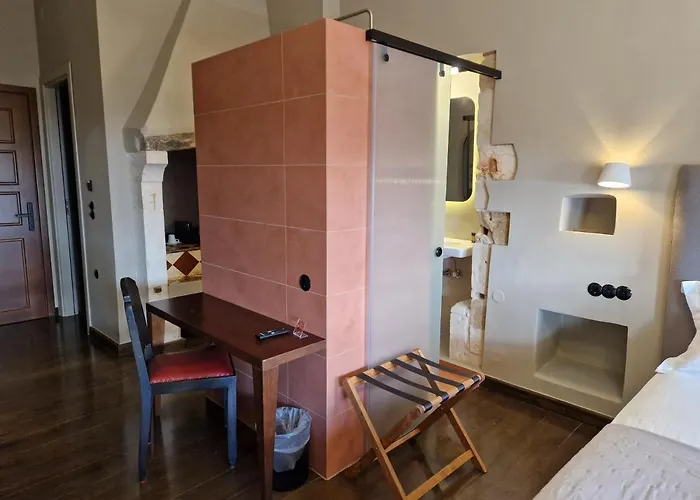 Mosaic Venetian Harbour Otel