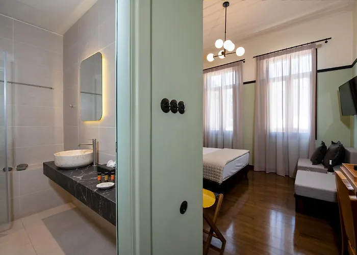 Mosaic Venetian Harbour Otel Hanya