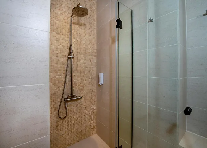 Otel Mosaic Venetian Harbour *